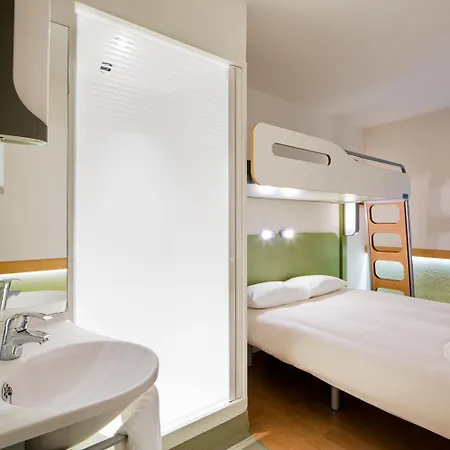 Ibis Budget Muenchen ホテル プッツブルン