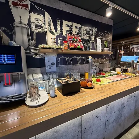 Ibis Budget Muenchen 3* 푸츠브룬